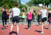 Jakie ćwiczenia na plecy w domu?